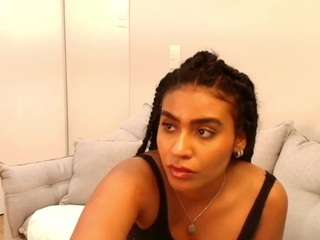 Naya-Milano live webcam show