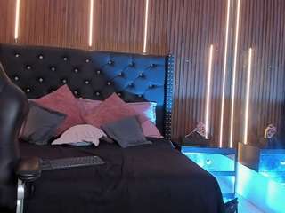 VictoriaaCruz live webcam show