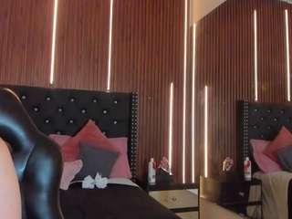 VictoriaaCruz live webcam show