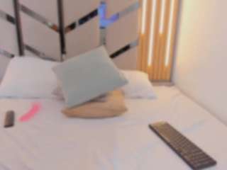 violet-lover Live Webcam on CamSoda