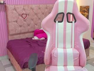 zaraluux webcam model