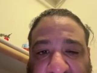 le modèle eyyobooboo est en webcam porno dans un show sur le site camsoda, il possède les tags suivants: uncut,mobile