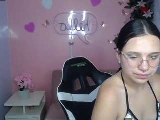 Lia-Rose-Ch live webcam show
