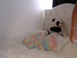 Miaivy live webcam show