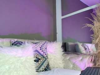 REDS-VELVET live webcam show