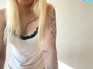 SavannaScallion live webcam show
