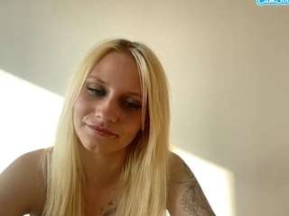 SavannaScallion live webcam show