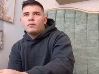 Adrian Lust live webcam show
