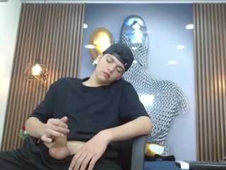 alejobussnek live webcam show