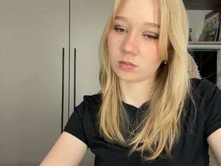 Emma live webcam show