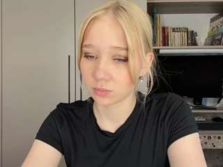 Emma live webcam show