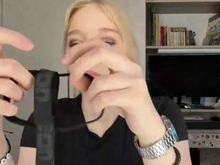 Emma live webcam show