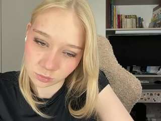 Emma live webcam show