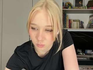 Emma live webcam show