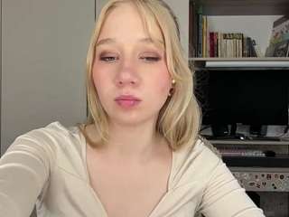 Emma live webcam show