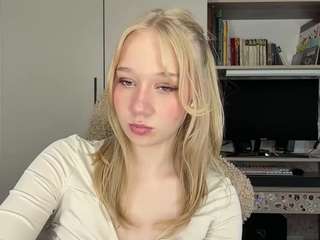 Emma live webcam show