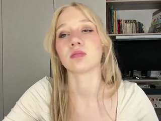 Emma live webcam show
