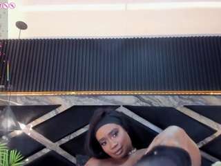 Britany More live webcam show
