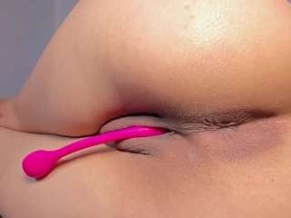 carolineem