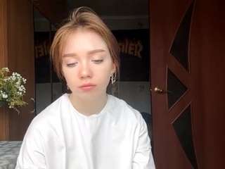 corinamitnick live webcam show