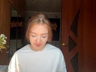corinamitnick live webcam show