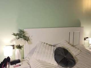 DianaaLight live webcam show