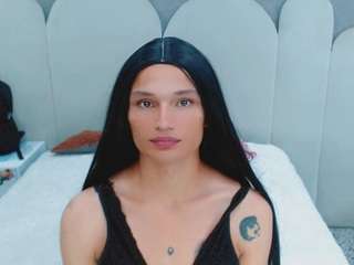 Carol_lit live cam preview