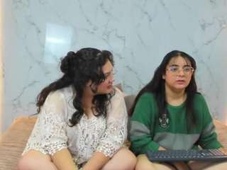 genesis-y-moon live webcam show
