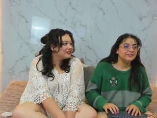 genesis-y-moon live webcam show