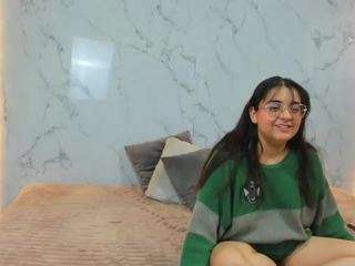genesis-y-moon live webcam show