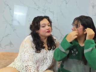 genesis-y-moon live webcam show