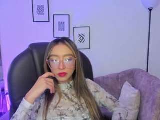helen-foxy live profile