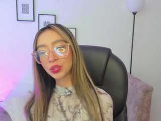 helen-foxy live webcam show
