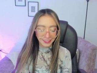 helen-foxy live profile