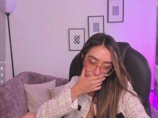 Helen-foxy live webcam show