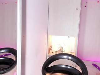 kendallwestt Live Webcam on CamSoda