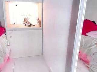 KendallWestt live webcam show