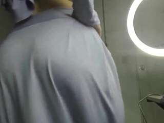 nayla-luxe live webcam show