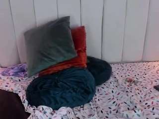 nayla-luxe live webcam show