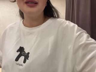Izzabel live webcam show