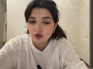 Izzabel live webcam show
