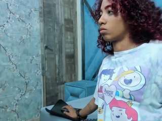 aresandlexxy live webcam show