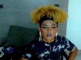 ashleysofiatheni... Live Webcam on CamSoda