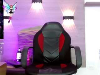 ashleysofiathenison's live room