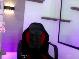 ashleysofiathenison's live room