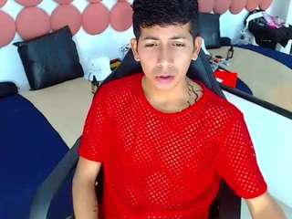 juliianwolf live webcam show