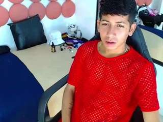juliianwolf live webcam show