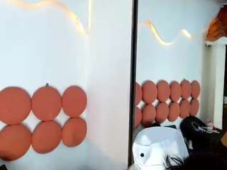 JuliianWolf live webcam show