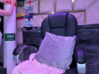 Mia live webcam show