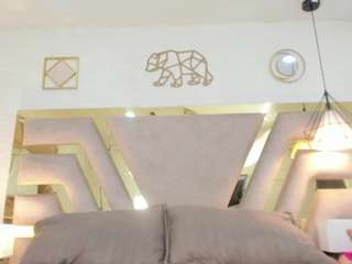 tania-brown01 Live Webcam on CamSoda